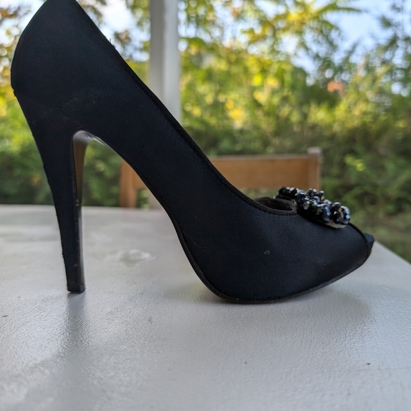 Chinese Laundry black satin embellished stiletto platform shoes size 9 - Picture 10 of 15